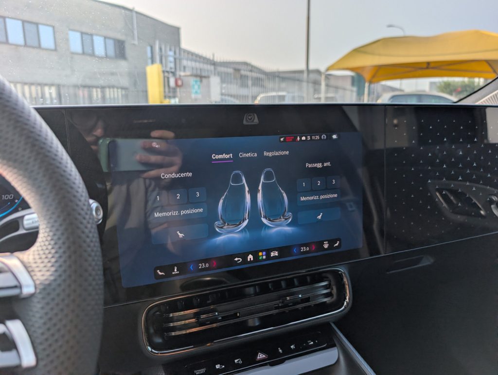 MERCEDES-BENZ CLA 350 EQ 4Matic Premium AMG LINE Plus - 16
