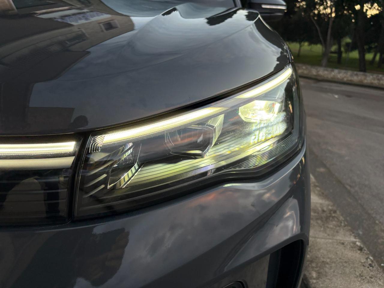 VOLKSWAGEN Tiguan 2.0 TDI 150 CV DSG Life CERCHI 18-RETROCAMERA - 33