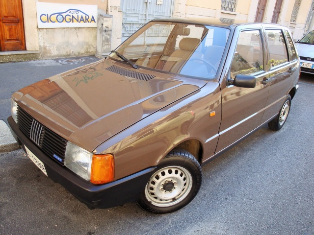 fiat uno 45 fire 5p ** whatsapp 3939578915 ** anno 1987